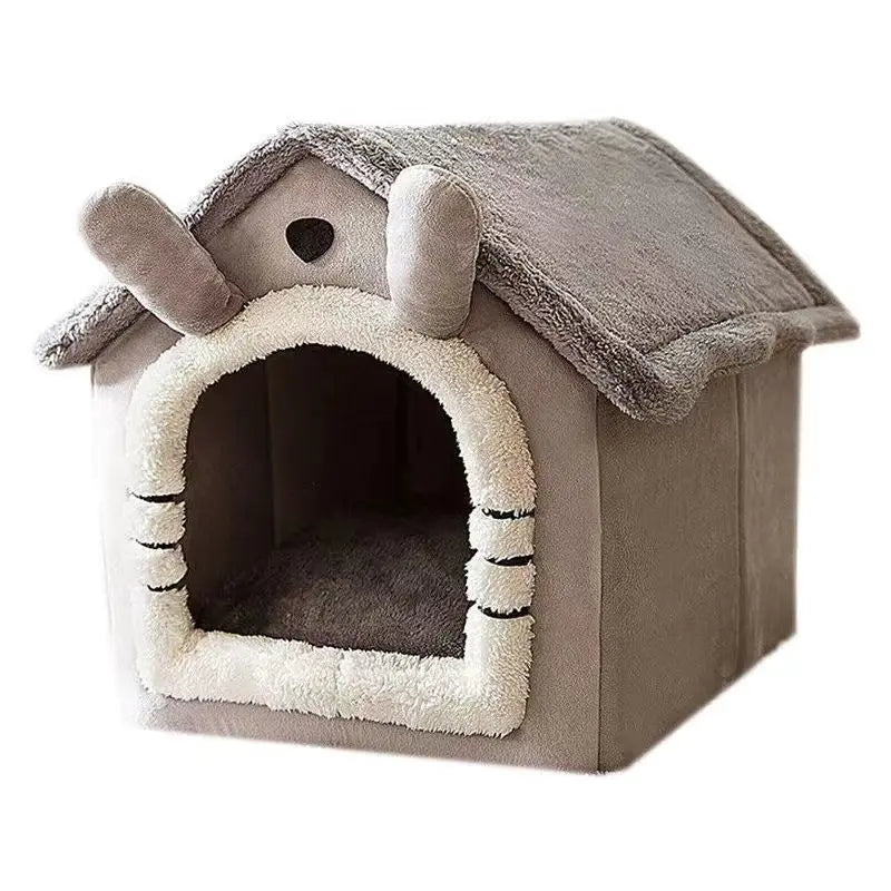 Spacious All-Season Pet House for Cats & Dogs