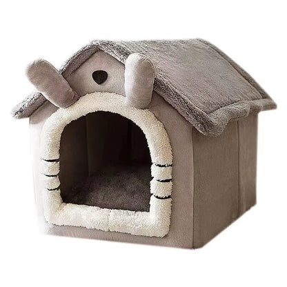 Spacious All-Season Pet House for Cats & Dogs