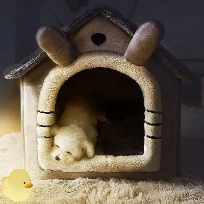 Spacious All-Season Pet House for Cats & Dogs